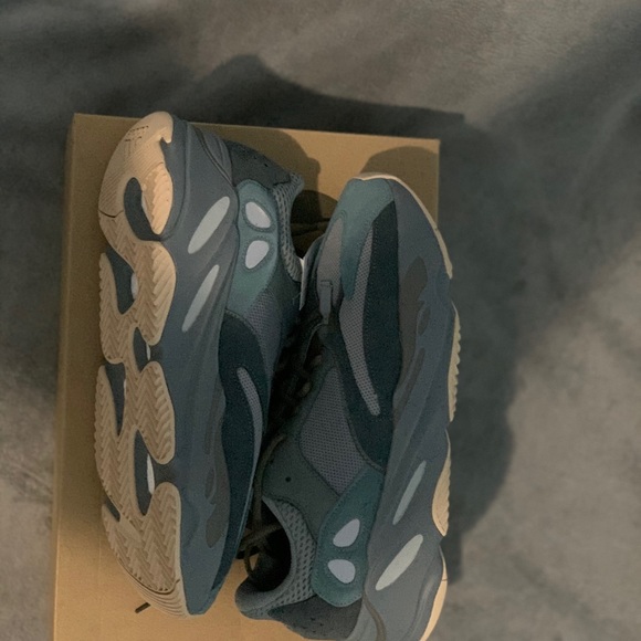 Yeezy 700 teal blue - Picture 4 of 5